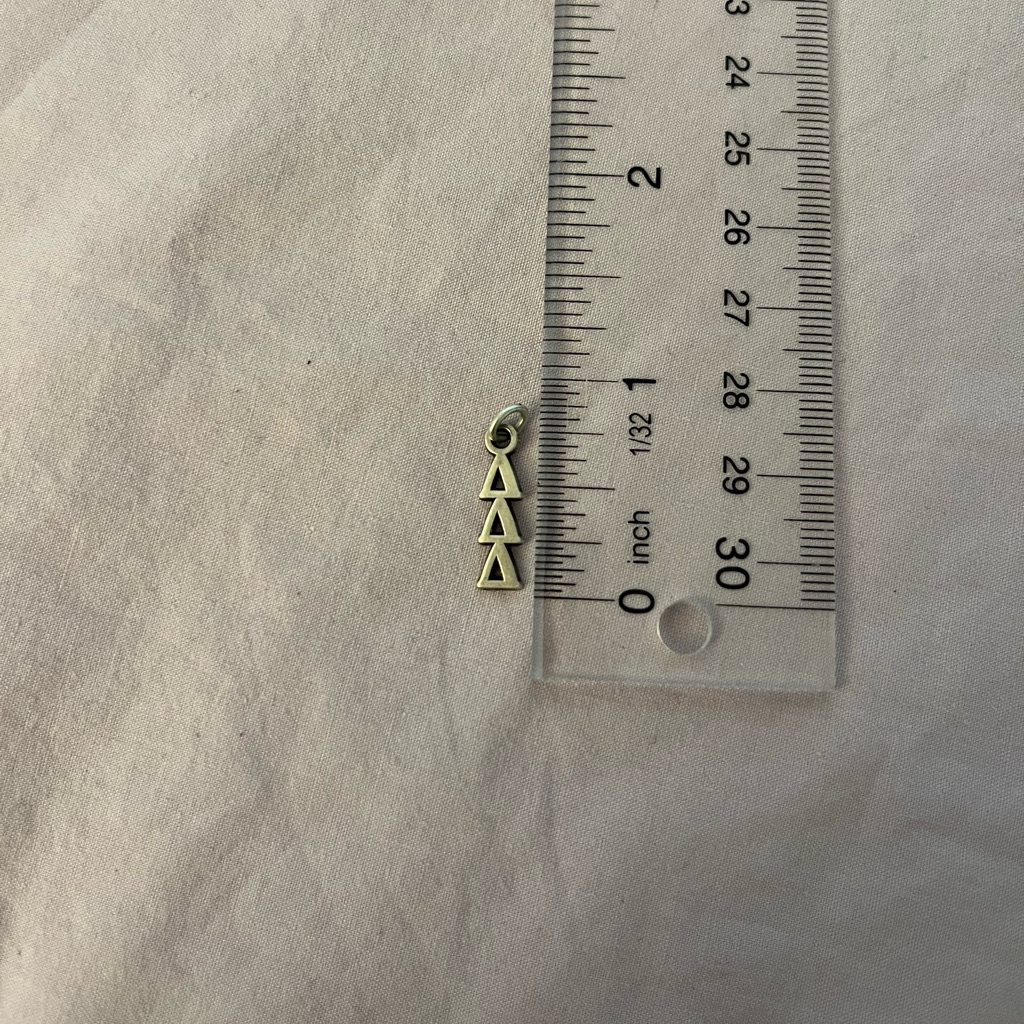 Delta Delta Delta Lavalier